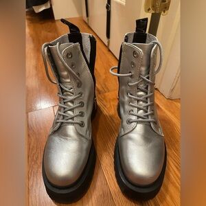 LIKE NEW DR. MARTENS Jadon boots sz 7 silver metallic platform